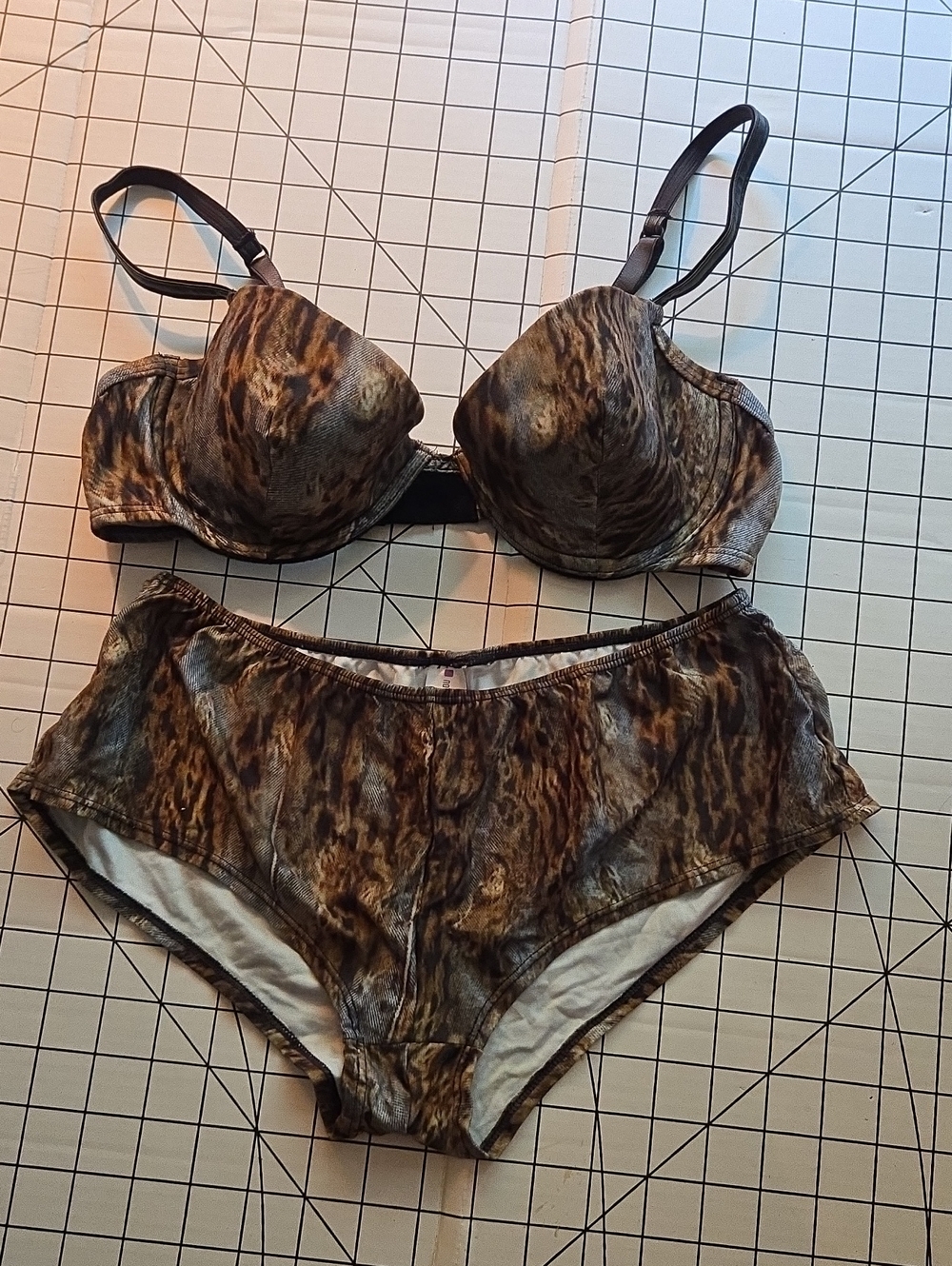 Vintage No Boundaries Leopard-Print Bra & Brief Set in Brown & Denim: Z